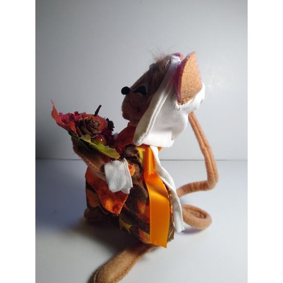 Annalee Lady Mouse Figurine Autumn Harvest Fabric 5.5" Tall Seasonal Decor - Picture 2 of 4